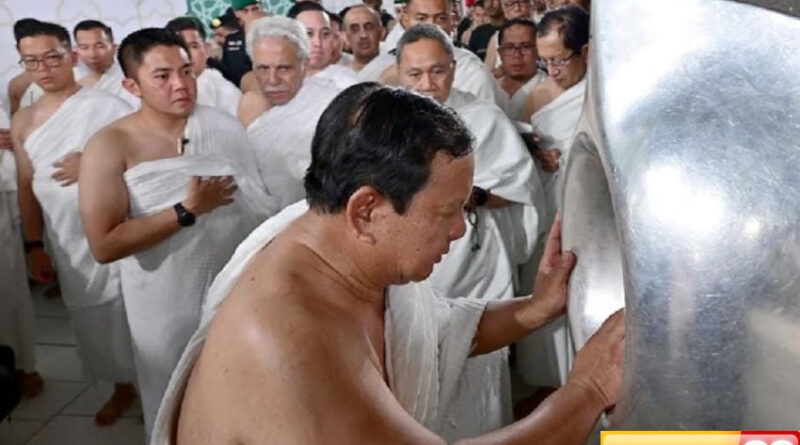 prabowo cium hajar aswad doakan keberkahan bagi bangsa indonesia
