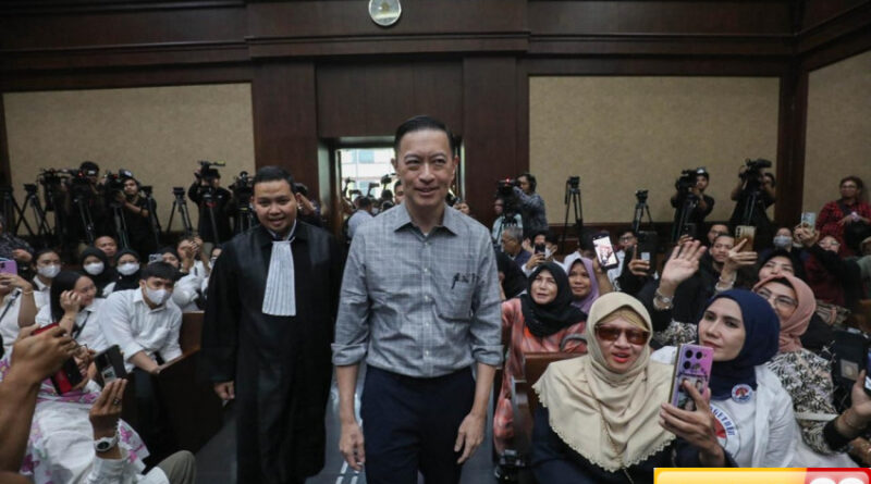 semua masyarakat yang masih pakai akal sehat dukung tom lembong