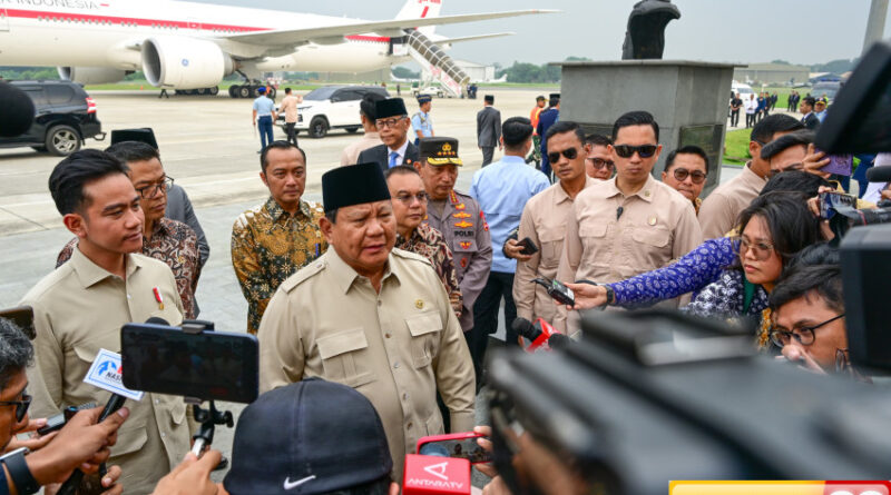 gibran hadiri peringatan hut ke 80 ri di istana merdeka upacara di ikn dipimpin kepala otorita