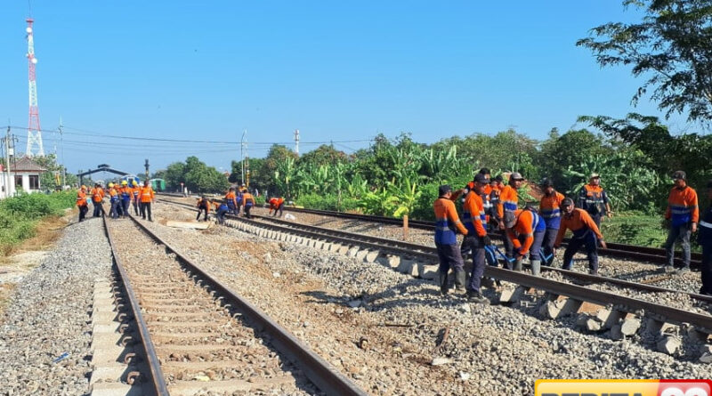 kai batalkan puluhan perjalanan imbas ka argo bromo anggrek anjlok