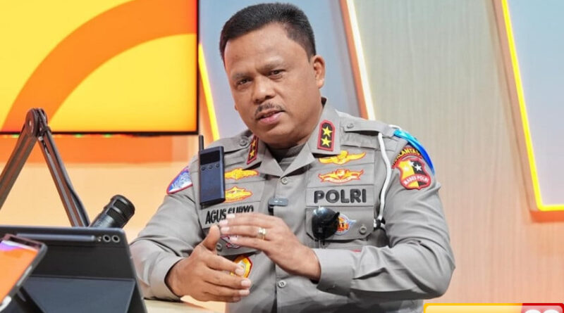 kobarkan semangat kemerdekaan polantas bagikan 214 ribu bendera dan 10 ribu mawar