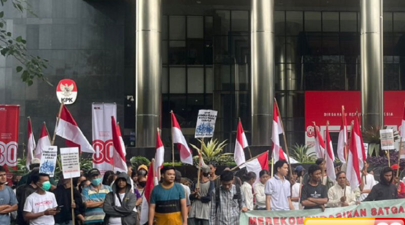 masyarakat dan mahasiswa minta kpk usut izin perusahaan tambang di halmahera timur
