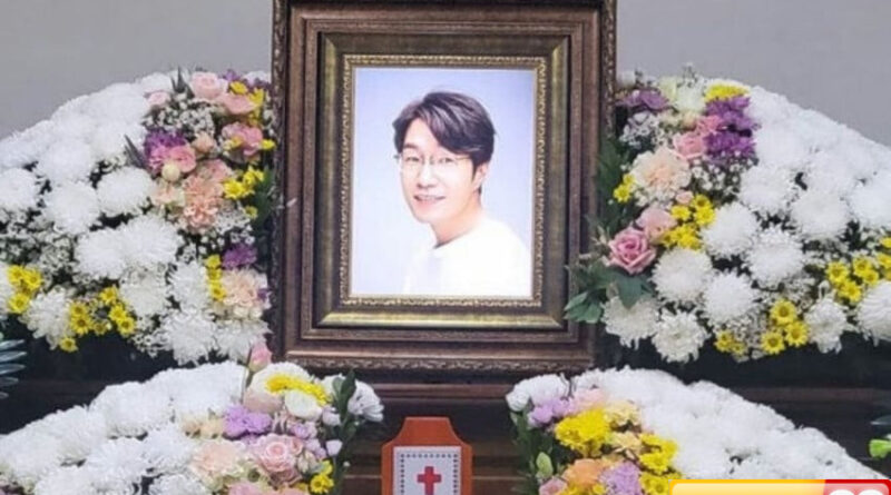 pemakaman song young kyu dihadiri banyak artis korea hyun bin hingga son suk ku beri penghormatan