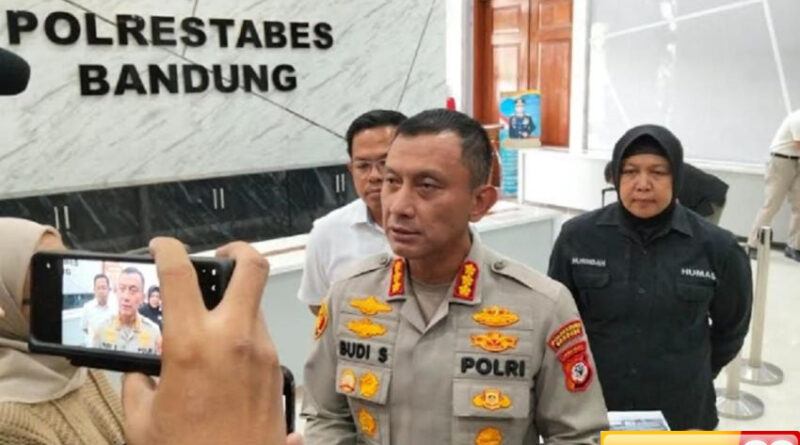 polrestabes bandung berantas geng motor gelar patroli jam malam